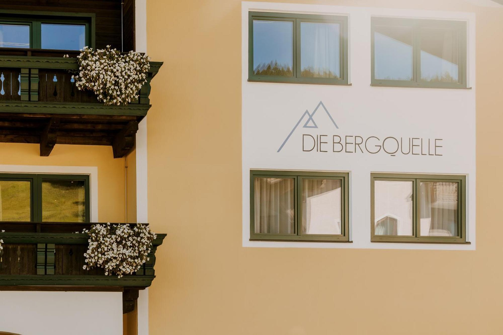 B&B Hotel Die Bergquelle フラッハウ エクステリア 写真